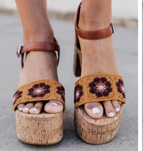 Saleπ₯° Bamboo flirty fun boho flower child Hippie chick cork floral jute heels - Picture 5 of 6